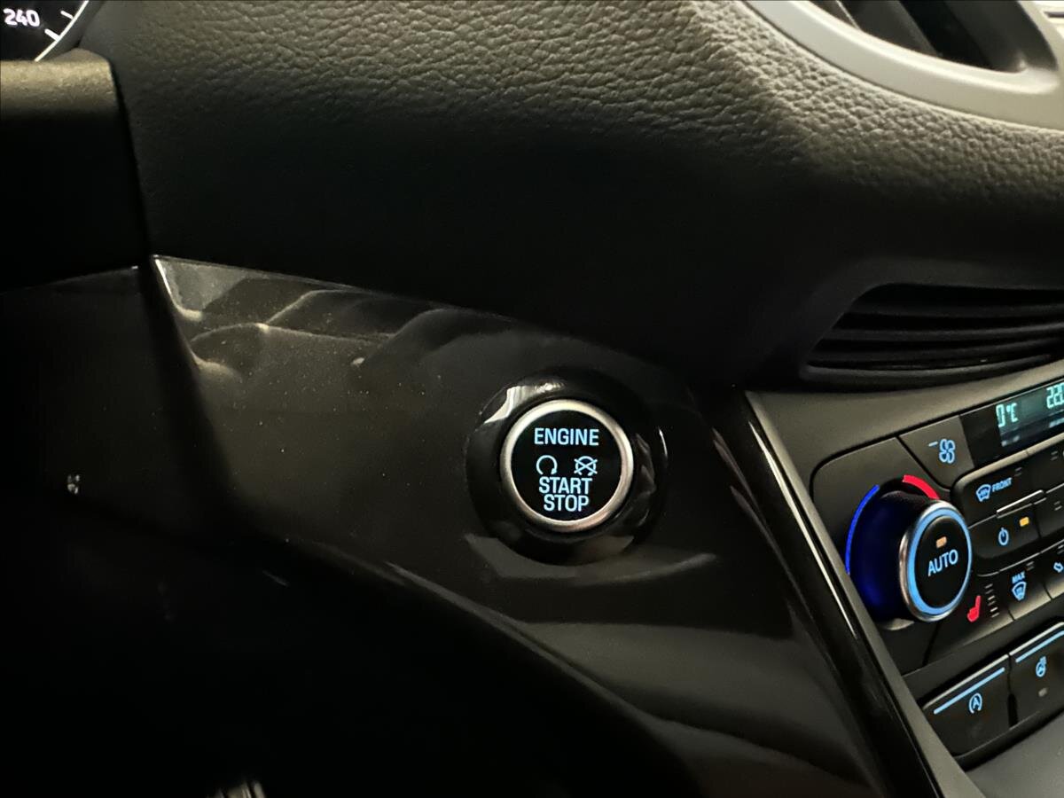 Ford Kuga SUV 1,5 l 110 kw