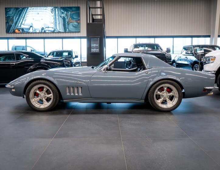 Chevrolet Corvette 5