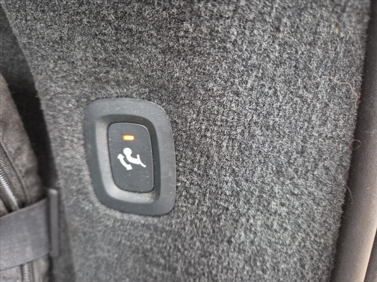 Volvo V90 Kombi 2,0 l 145 kw