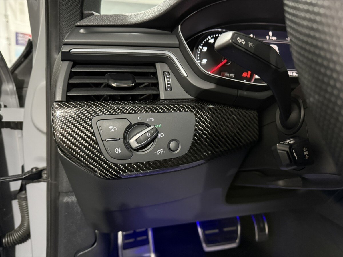 Audi RS 4 Kombi 2,9 l 331 kw