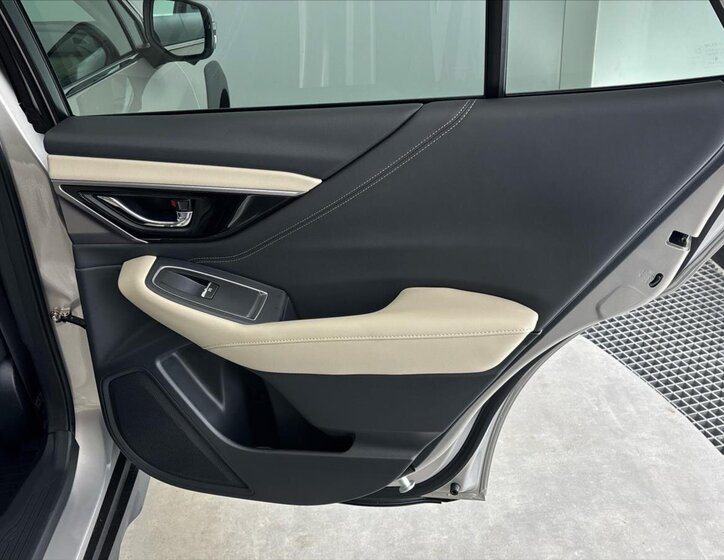 Subaru Outback Kombi 2,5 l 124 kw