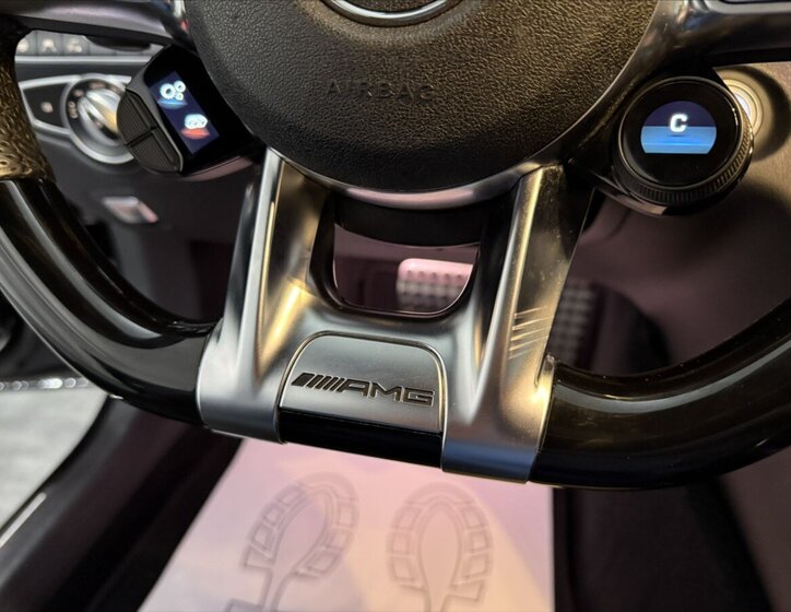 Mercedes-Benz Třídy C Sedan 4,0 l 375 kw