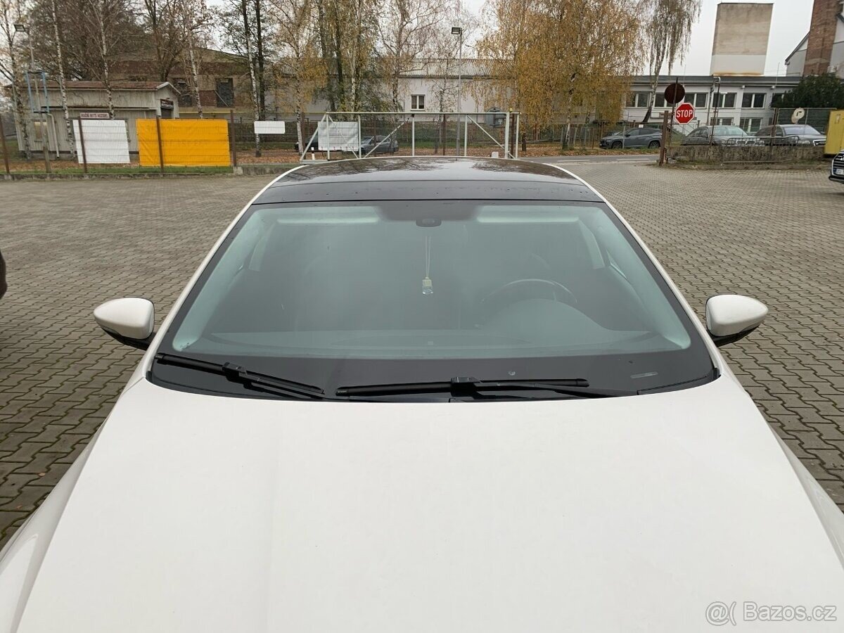 Volkswagen Passat CC Sedan / Limuzína 0,0 125 kw