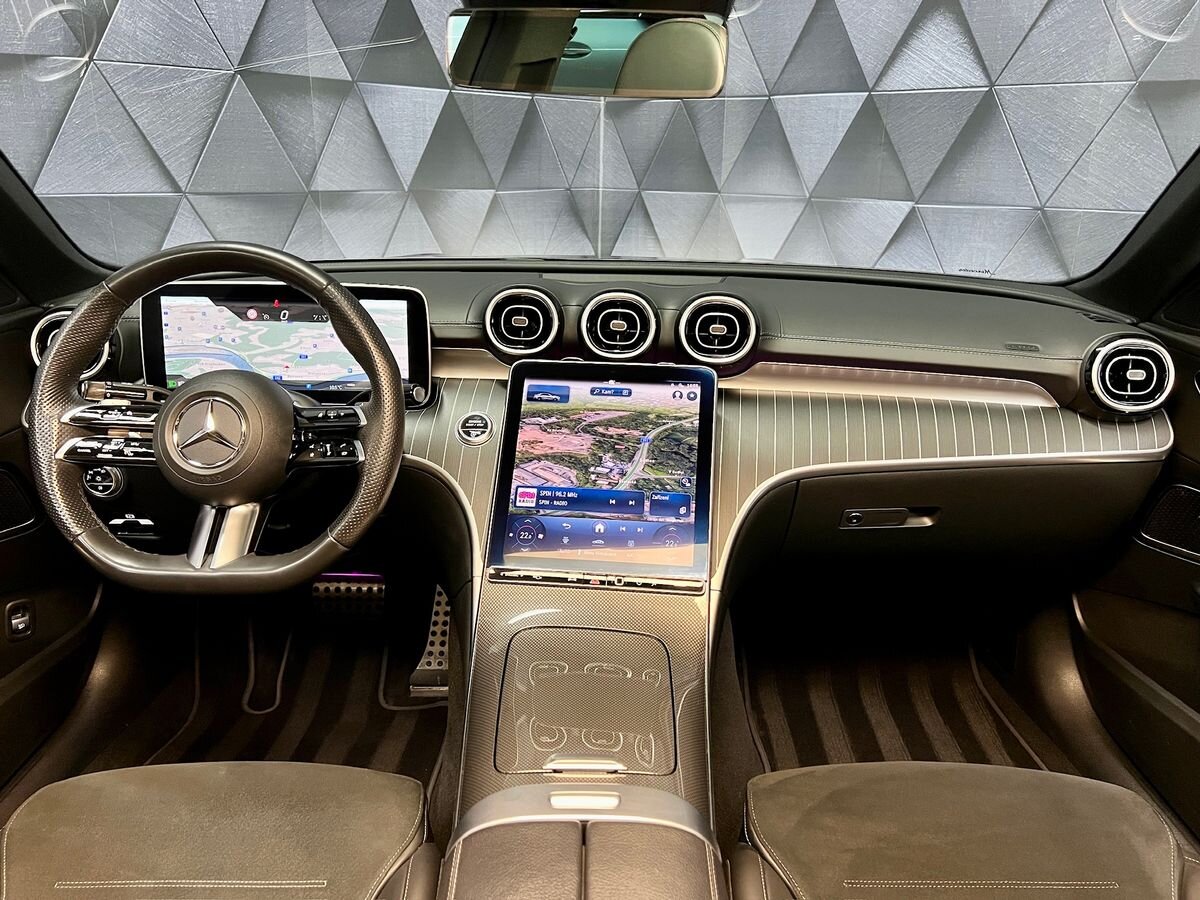 Mercedes-Benz Třídy C Sedan 2,0 l 190 kw