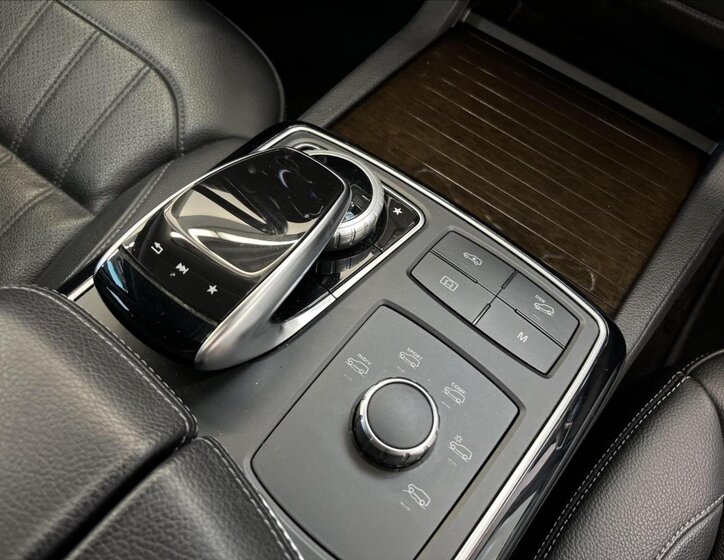 Mercedes-Benz GLS 19