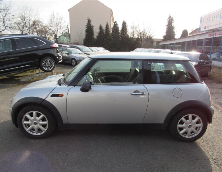 Mini Cooper Hatchback 1,6 l 66 kw