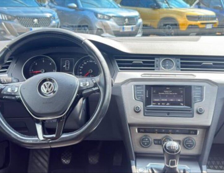 Volkswagen Passat Ostatní 1,6 l 88 kw
