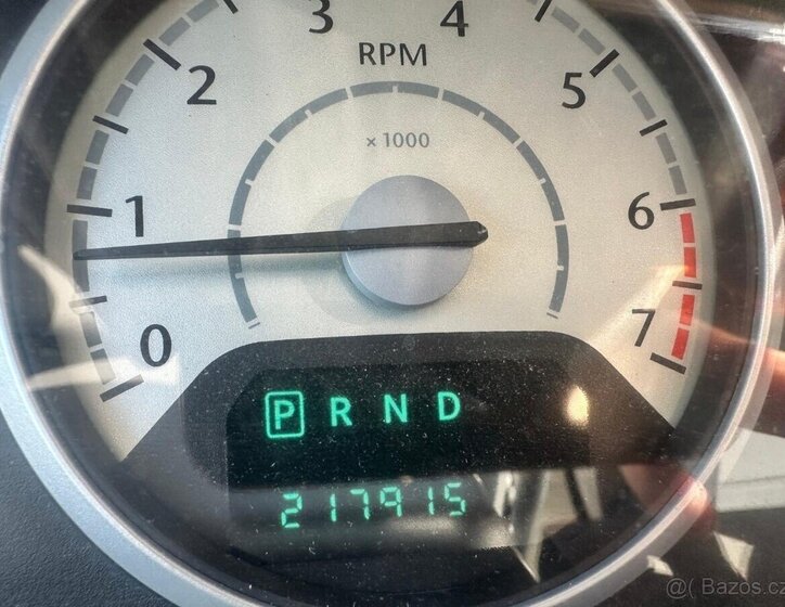 Chrysler Town & Country 18