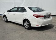 Toyota Corolla Sedan / Limuzína 1,6 l 97 kw
