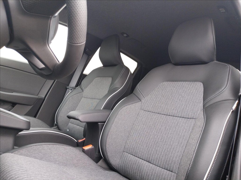 Mitsubishi Colt Hatchback 999,0 67 kw