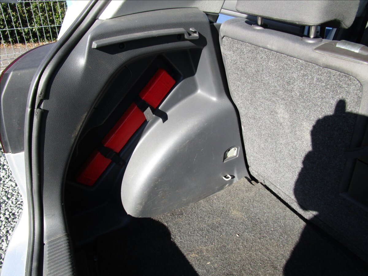 Volkswagen Golf Plus Skříň 1,6 l 75 kw