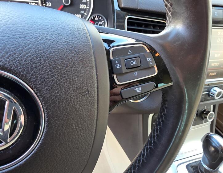 Volkswagen Touareg 15