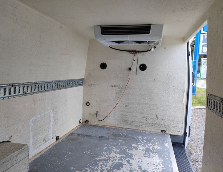 Volkswagen Crafter 9