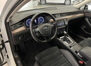 Volkswagen Passat Sedan / Limuzína 2,0 l 176 kw