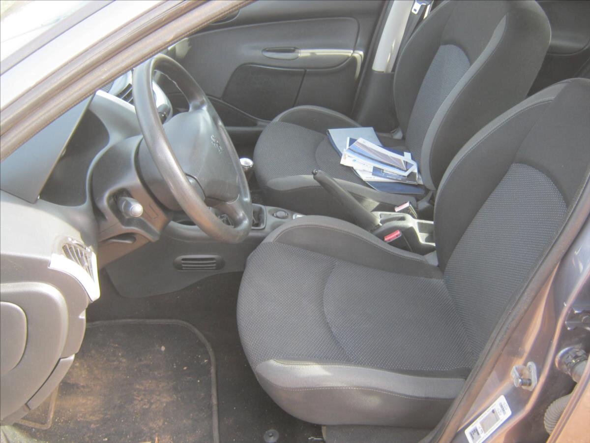 Peugeot 206 Hatchback 1,4 l 50 kw