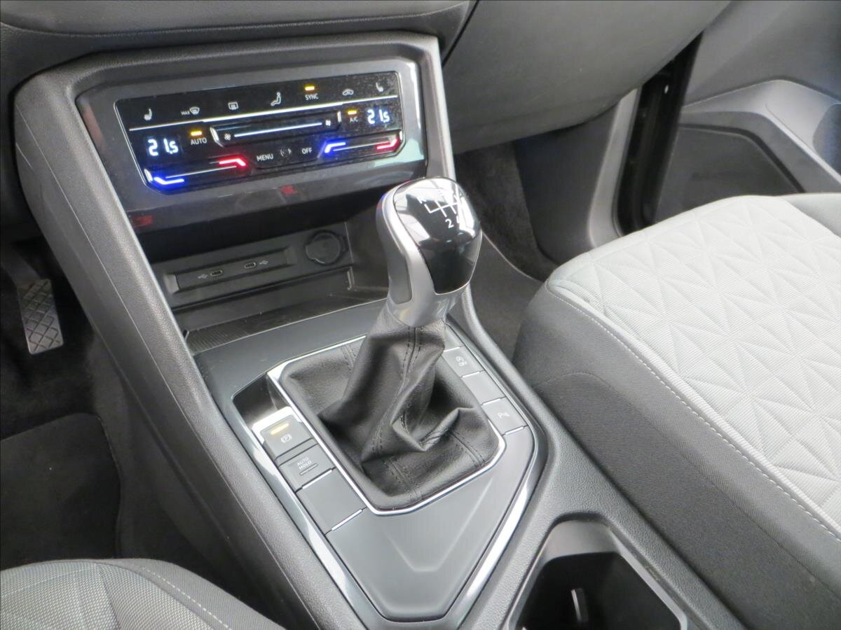 Volkswagen Tiguan SUV / Terénní 1,5 l 110 kw