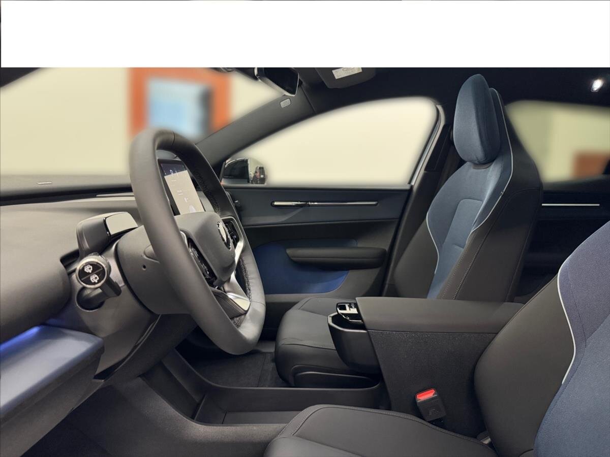 Volvo EX30 CUV 0,0 200 kw