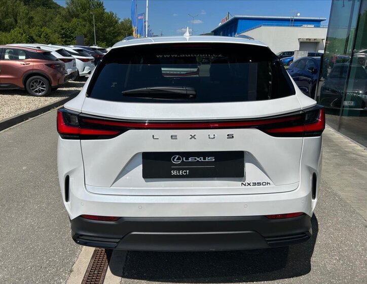 Lexus NX 350h SUV 2,5 l 179 kw