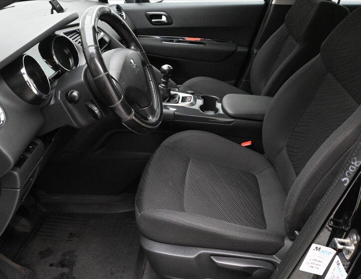 Peugeot 3008 MPV 1,6 l 82 kw