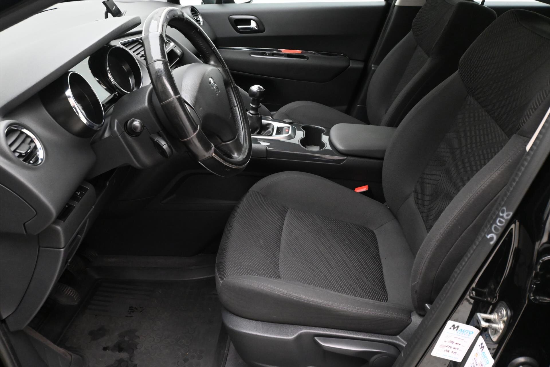 Peugeot 3008 MPV 1,6 l 82 kw