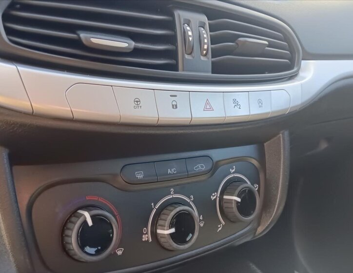 Fiat Tipo Hatchback 1,4 l 70 kw