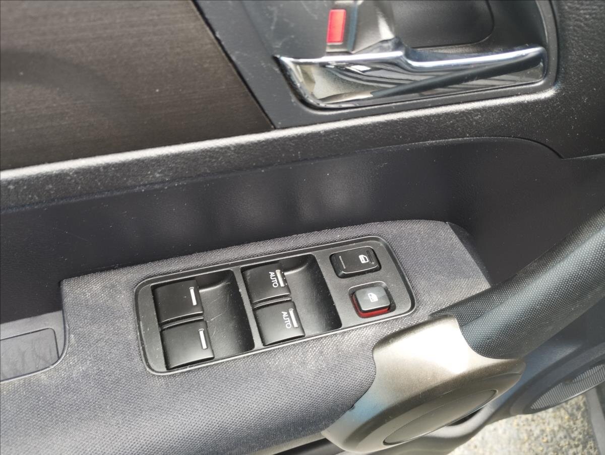 Honda CR-V SUV / Terénní 2,0 l 110 kw