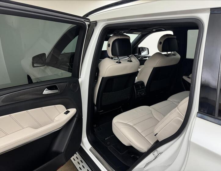 Mercedes-Benz GLS 43