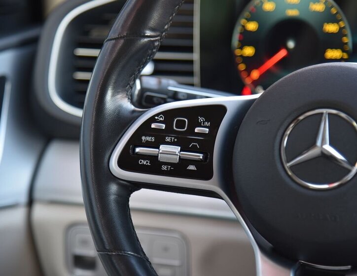 Mercedes-Benz GLE 28