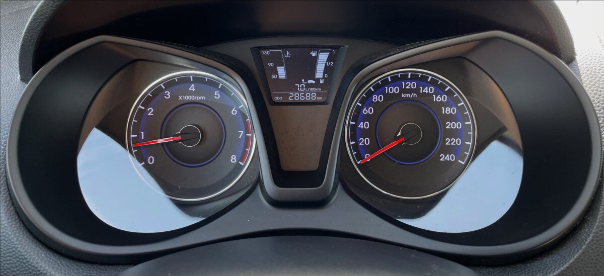Hyundai ix20 MPV 1,4 l 66 kw