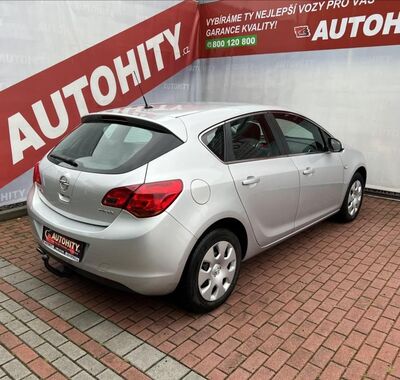 Opel Astra 6
