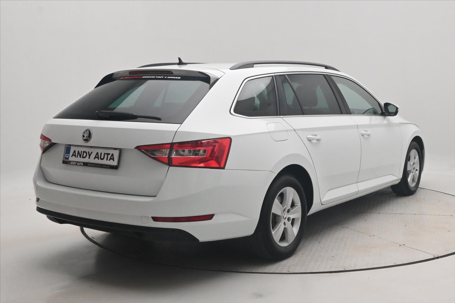 Škoda Superb Kombi 1,6 l 88 kw