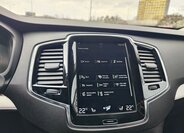 Volvo XC90 SUV / Terénní 2,0 l 235 kw