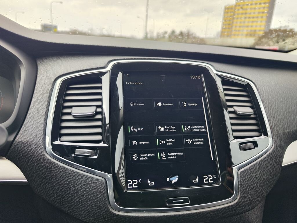 Volvo XC90 SUV / Terénní 2,0 l 235 kw