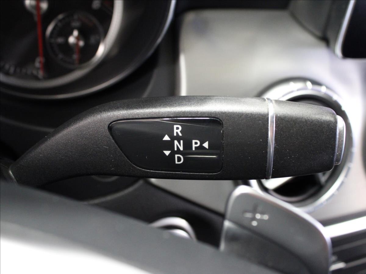 Mercedes-Benz CLA Kombi 2,1 l 100 kw