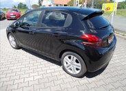 Peugeot 208 Hatchback 1,2 l 60 kw