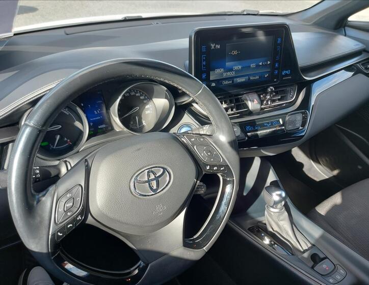Toyota C-HR 30