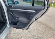 Volkswagen Golf Kombi 1,6 l 77 kw