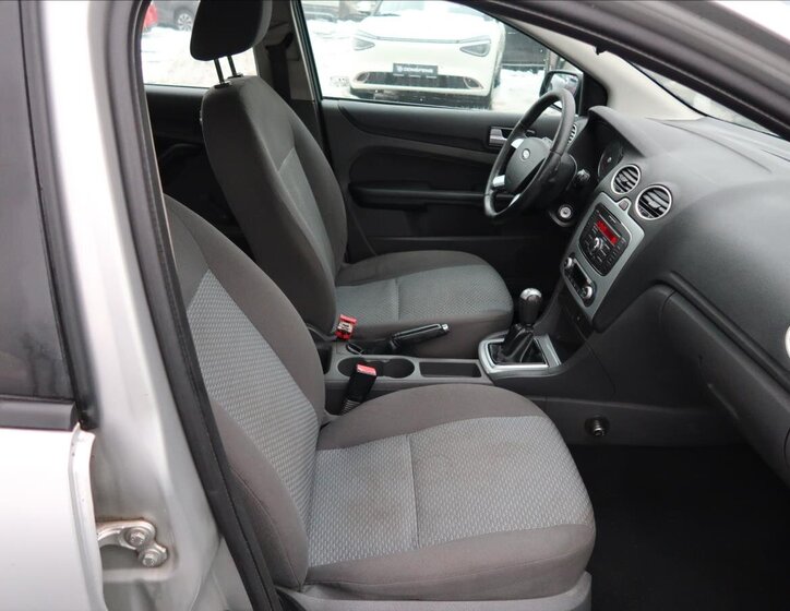 Ford Focus Hatchback 1,6 l 74 kw