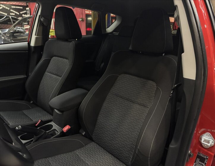 Toyota Auris Hatchback 1,6 l 97 kw