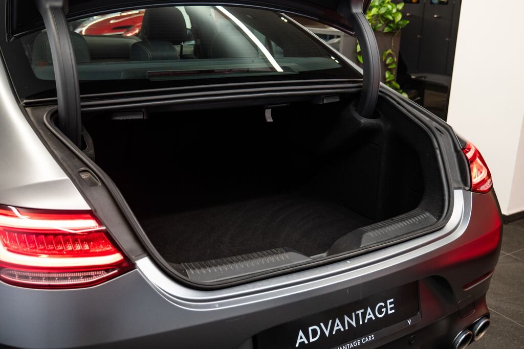 Mercedes-Benz CLS Sedan 3,0 l 320 kw