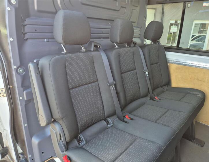 Mercedes-Benz Sprinter 14