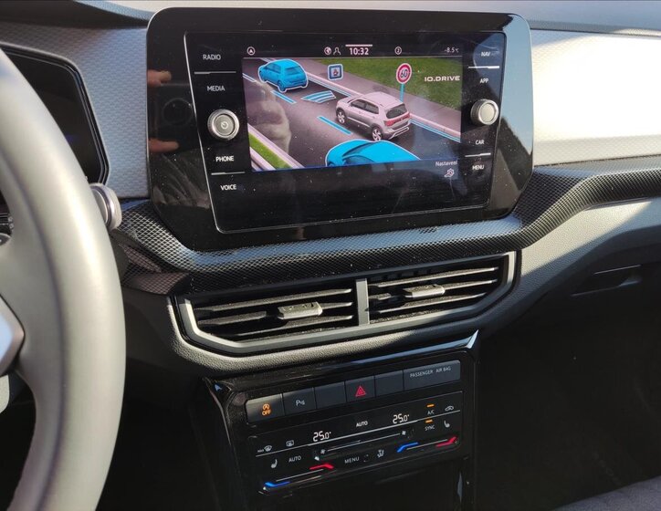 Volkswagen T-Cross 10