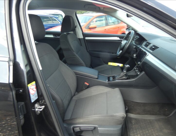 Škoda Superb Kombi 1,5 l 110 kw