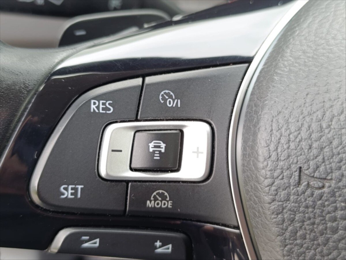 Volkswagen Touran MPV 2,0 l 110 kw