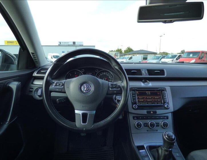 Volkswagen Passat Kombi 2,0 l 130 kw