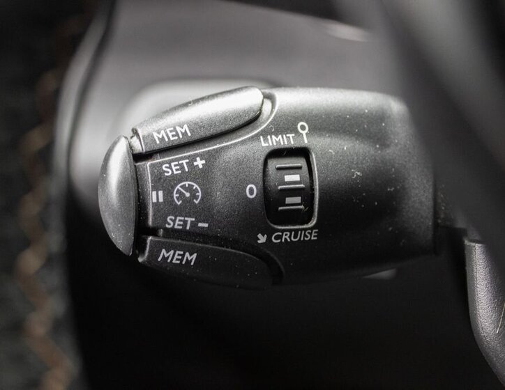 Peugeot Rifter VAN-Minibus 1,5 l 96 kw