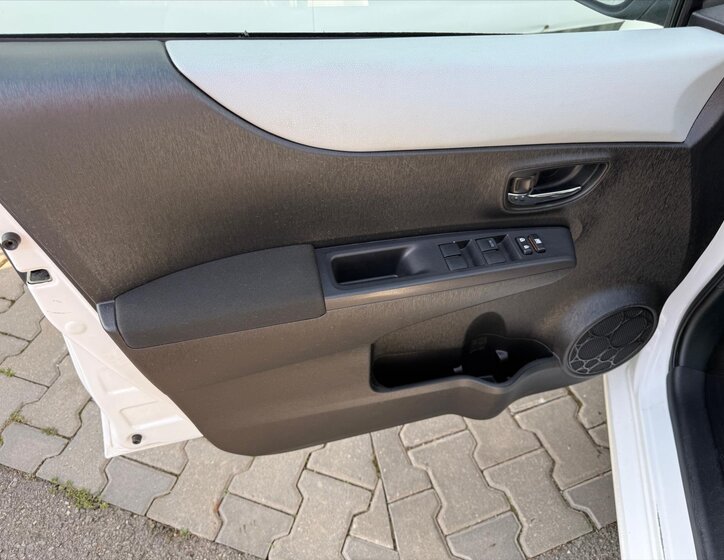 Toyota Yaris Hatchback 1,5 l 55 kw