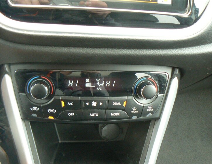 Suzuki SX4 S-Cross SUV / Terénní 1,4 l 103 kw