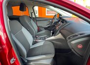 Ford Focus Hatchback 998,0 92 kw