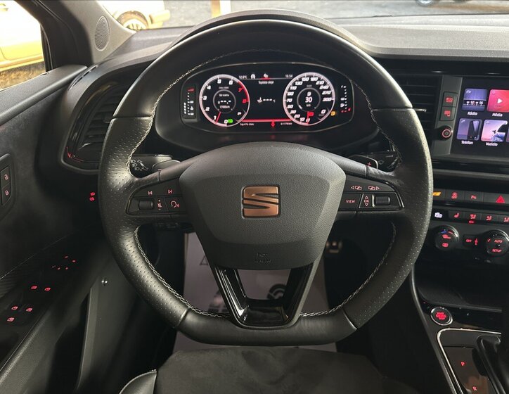 Seat Leon Kombi 2,0 l 221 kw